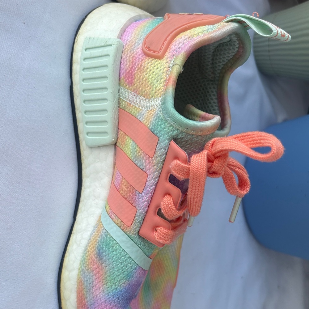 adidas Women’s Pastel Tie-Dye Sneakers with Coral Laces - Picture 4 of 12
